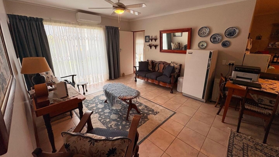 3 Bedroom Property for Sale in Fraaiuitsig Western Cape